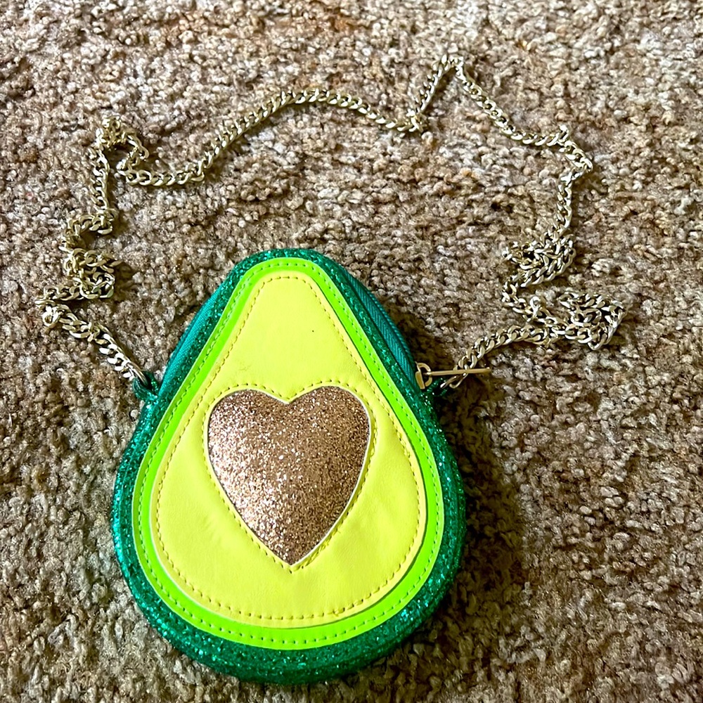 Small bag shaped like avocado